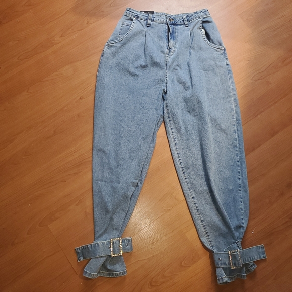 She's Glam Rhinestone Ankle Balloon Jeans - Medium - Picture 6 of 9